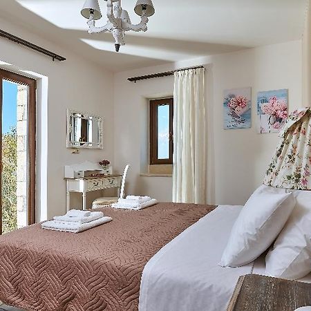 Orelia Cretan Villas & Deluxe Apartments Kamilari Exterior foto